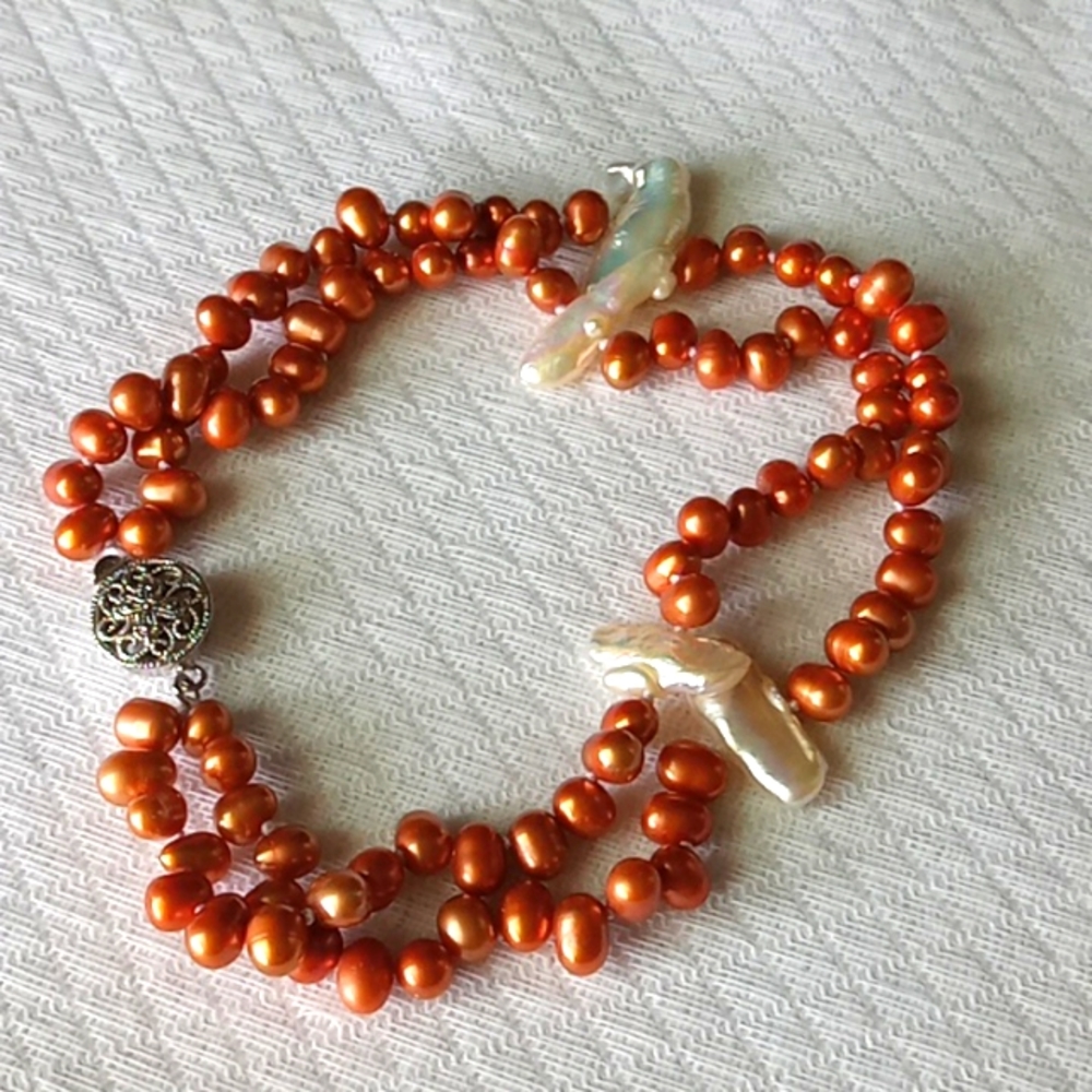 Anklet of Dyed Freshwater Pearls and Baroque Freshwater Pearl's 10"